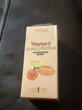 YESUL Vitamin C & Niacinamide Illuminating Serum - Peach